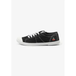 Baskets basic noir Esme