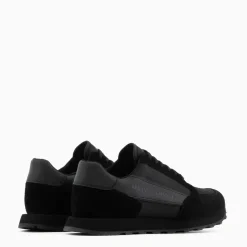 Baskets basses pour homme en cuir noir