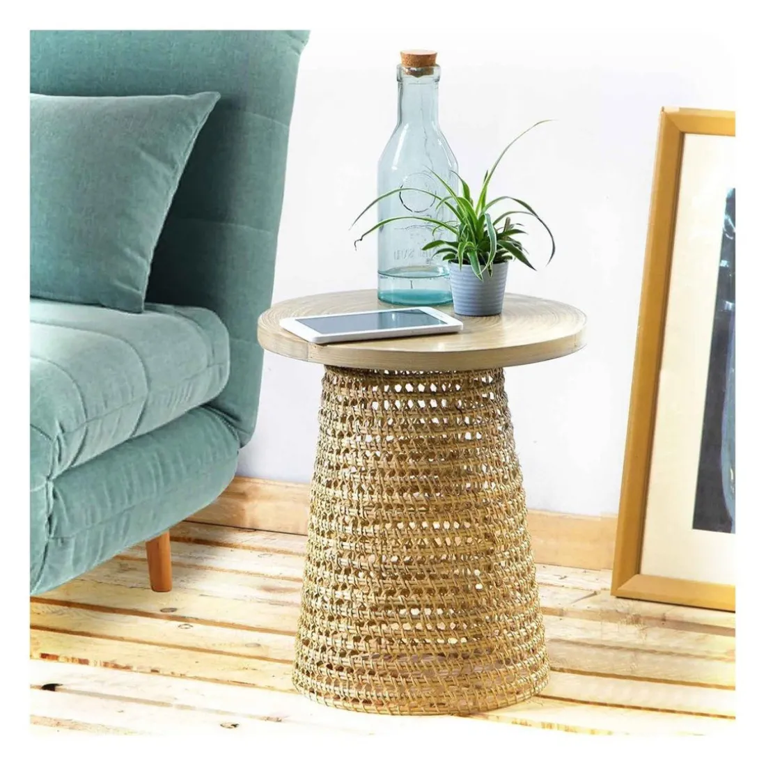 Bout de canapé avec plateau en bambou beige et pied rotin