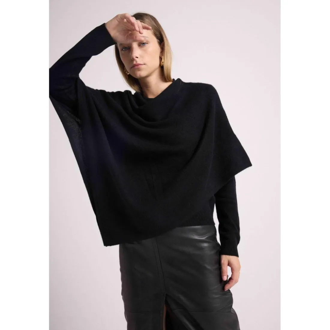 Cape poncho femme ZARINA en cachemire noir