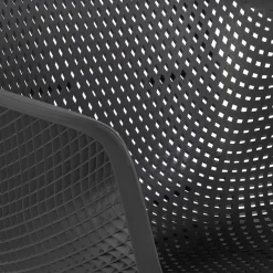 Chaise avec accoudoirs perforée 'DRAK' noire