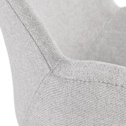 Chaise design avec accoudoirs 'SAMY' en tissu gris clair et pieds en bois noir