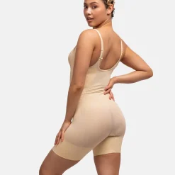 combinaison gainante à poitrine ouvert beige