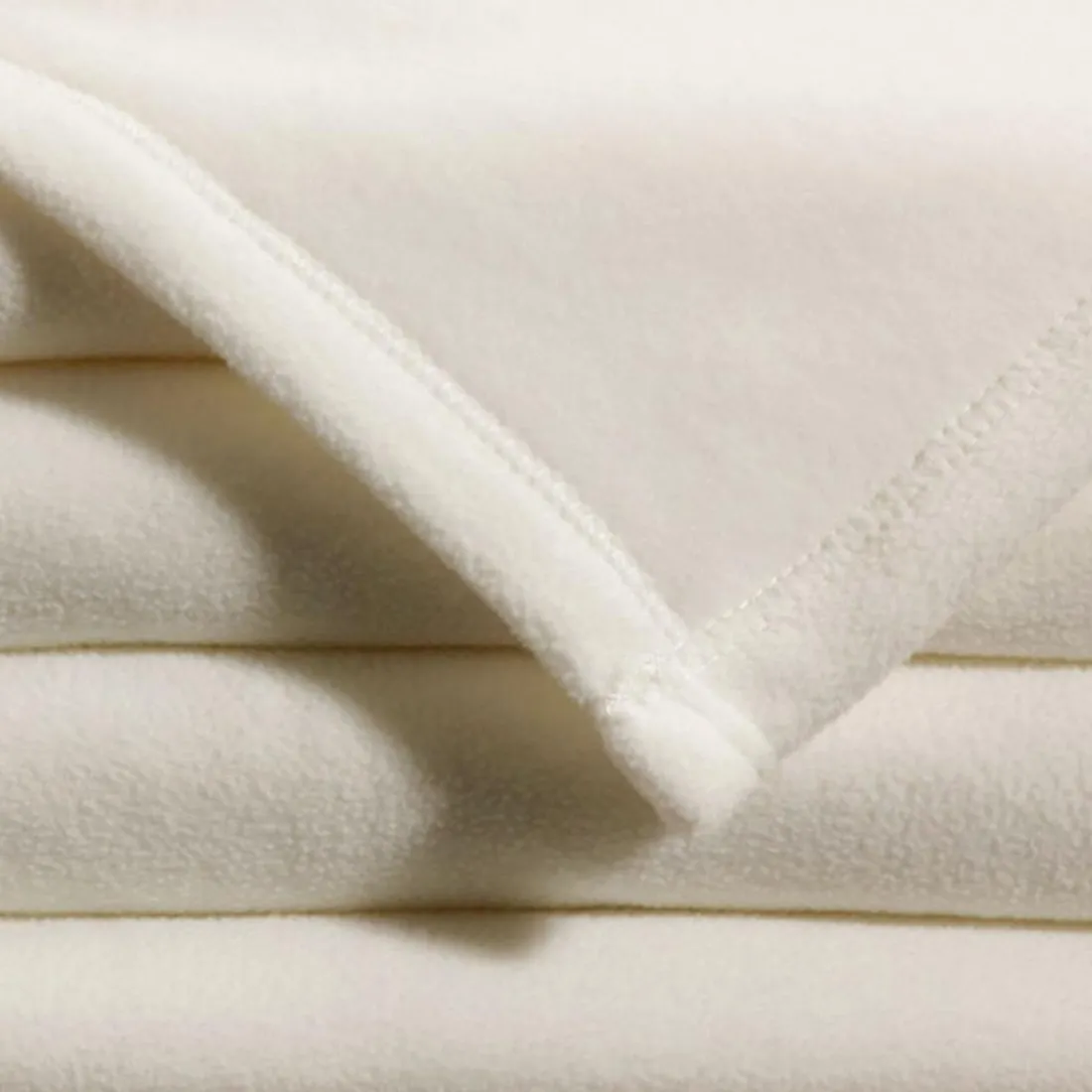 Couverture POLAIRE UNIE microfibre tempérée naturel