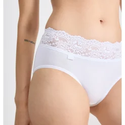 Culotte classique blanche en coton