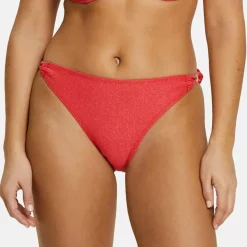 Culotte de bain rouge