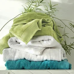Drap de bain uni en micro-coton 600 gr/m² - Céladon