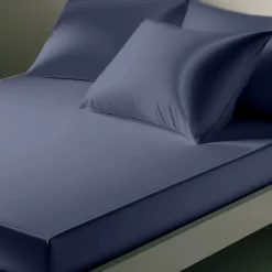 Drap Housse satin de Coton uni TERTIO® - Bleu Indigo