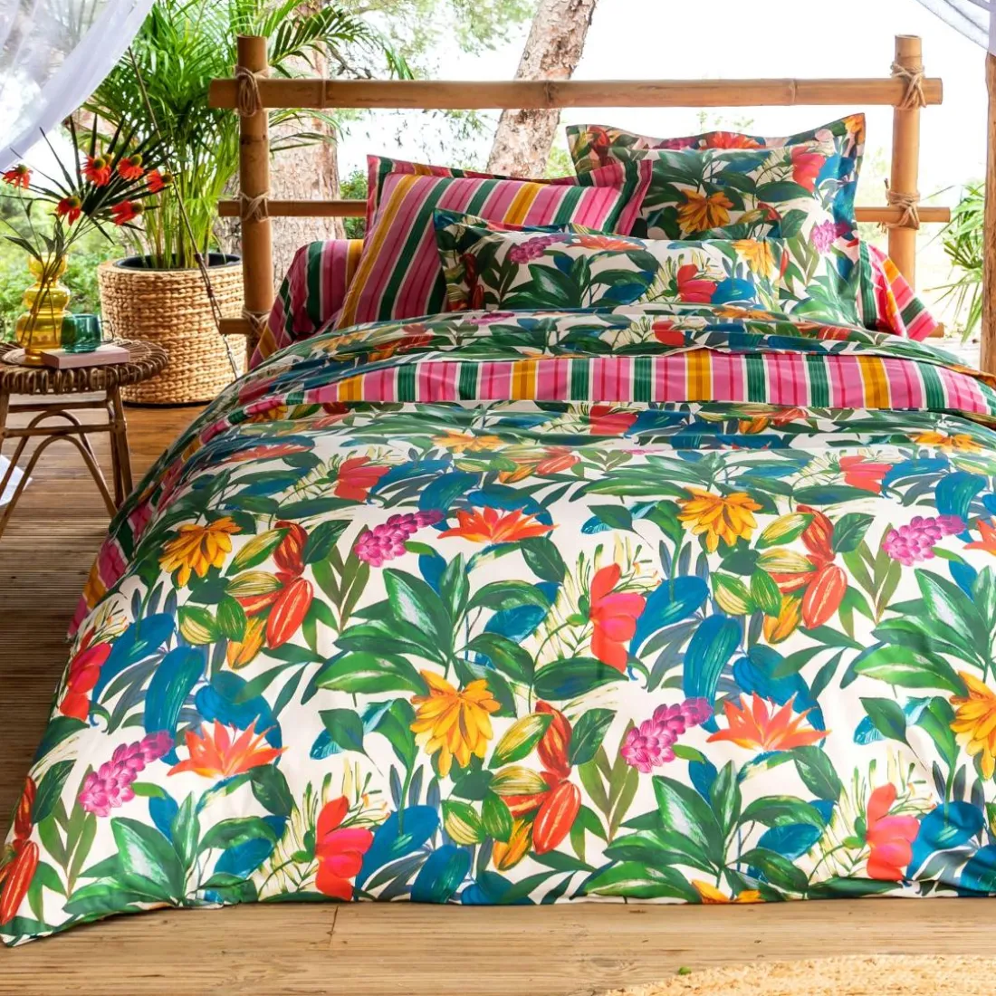 Drap plat fleurs et fruits exotiques BRESIL