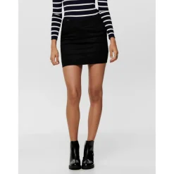 Jupe courte Longueur mini noir