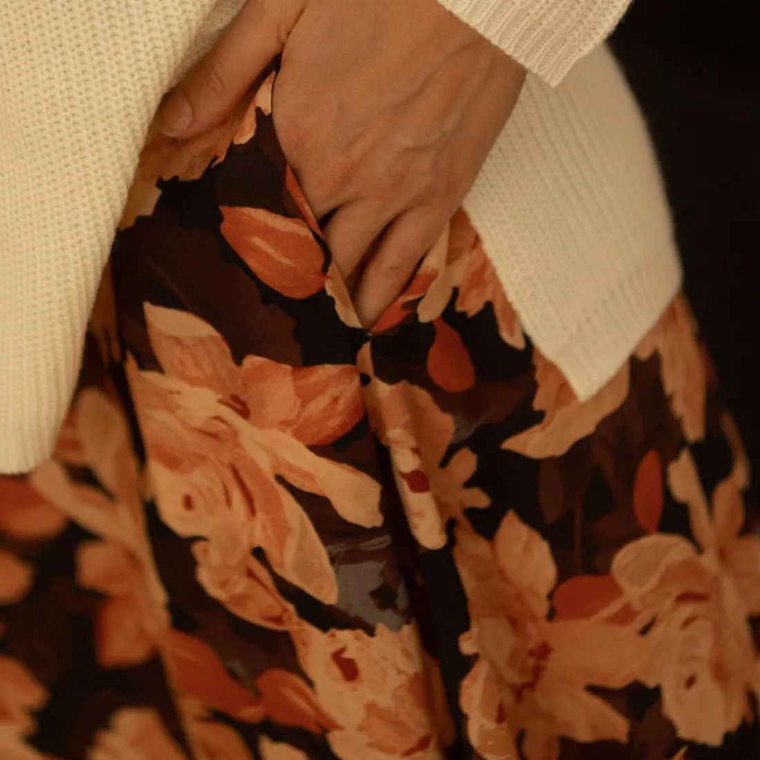 Jupe midi Gaelle rose en viscose