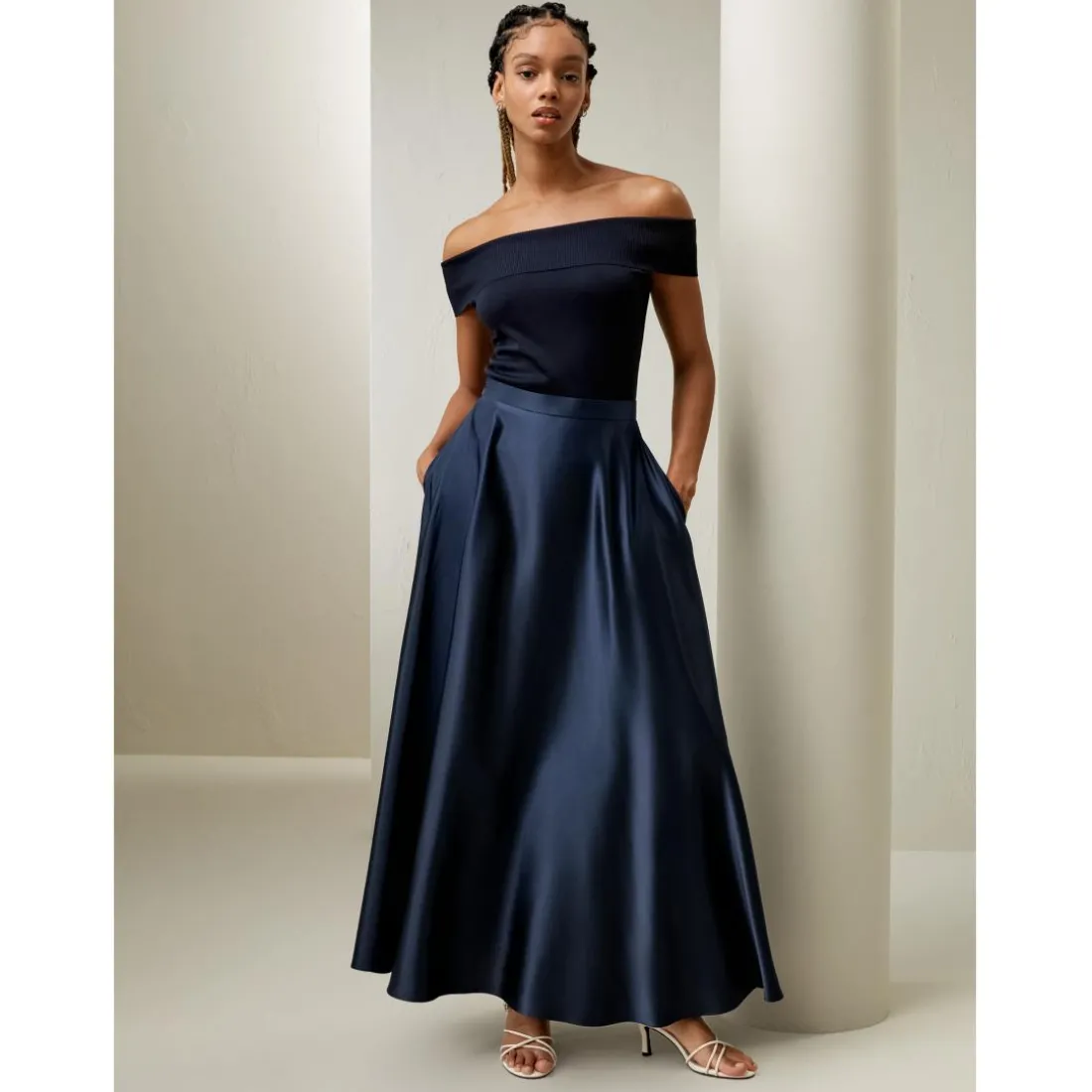 Jupe Selene longue parapluie bleu marine en soie