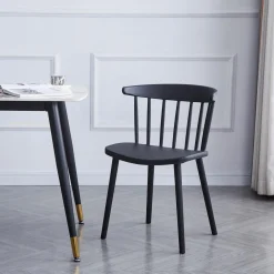 La chaise EXCHANGE avec design scandinave Noir