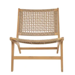 Le fauteuil intérieur extérieur en acacia massif et corde ARICA, de style scandinave