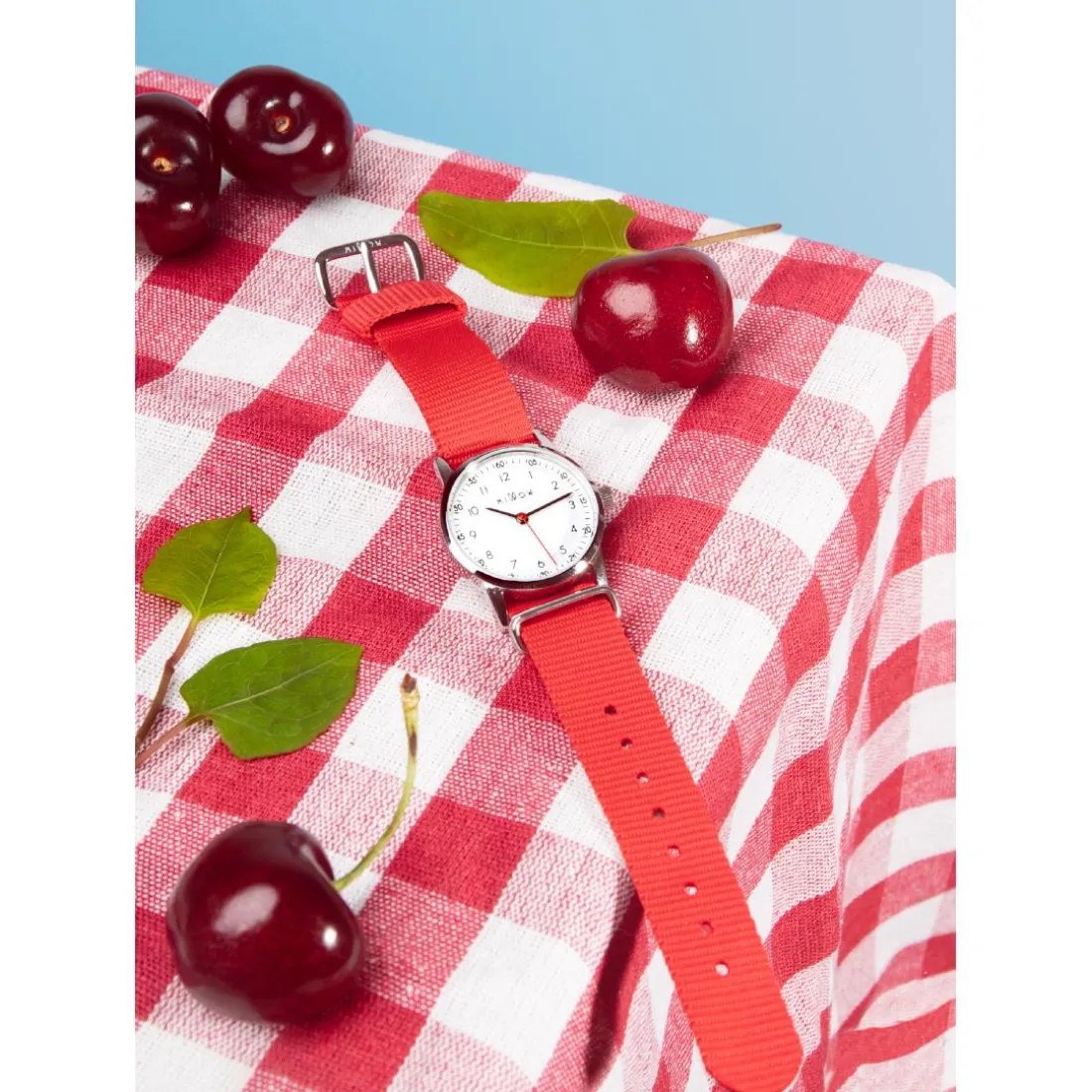Montre mixte enfant Millow Paris Classique - MIL162 Bracelet Nylon Rouge