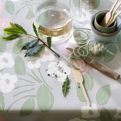 Nappe en Toile cirée BLOOM ROMANTIC à fleurs blanches et roses