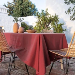 Nappe ultra douce ronde 180 cm PEACHSKIN - rouge grenat