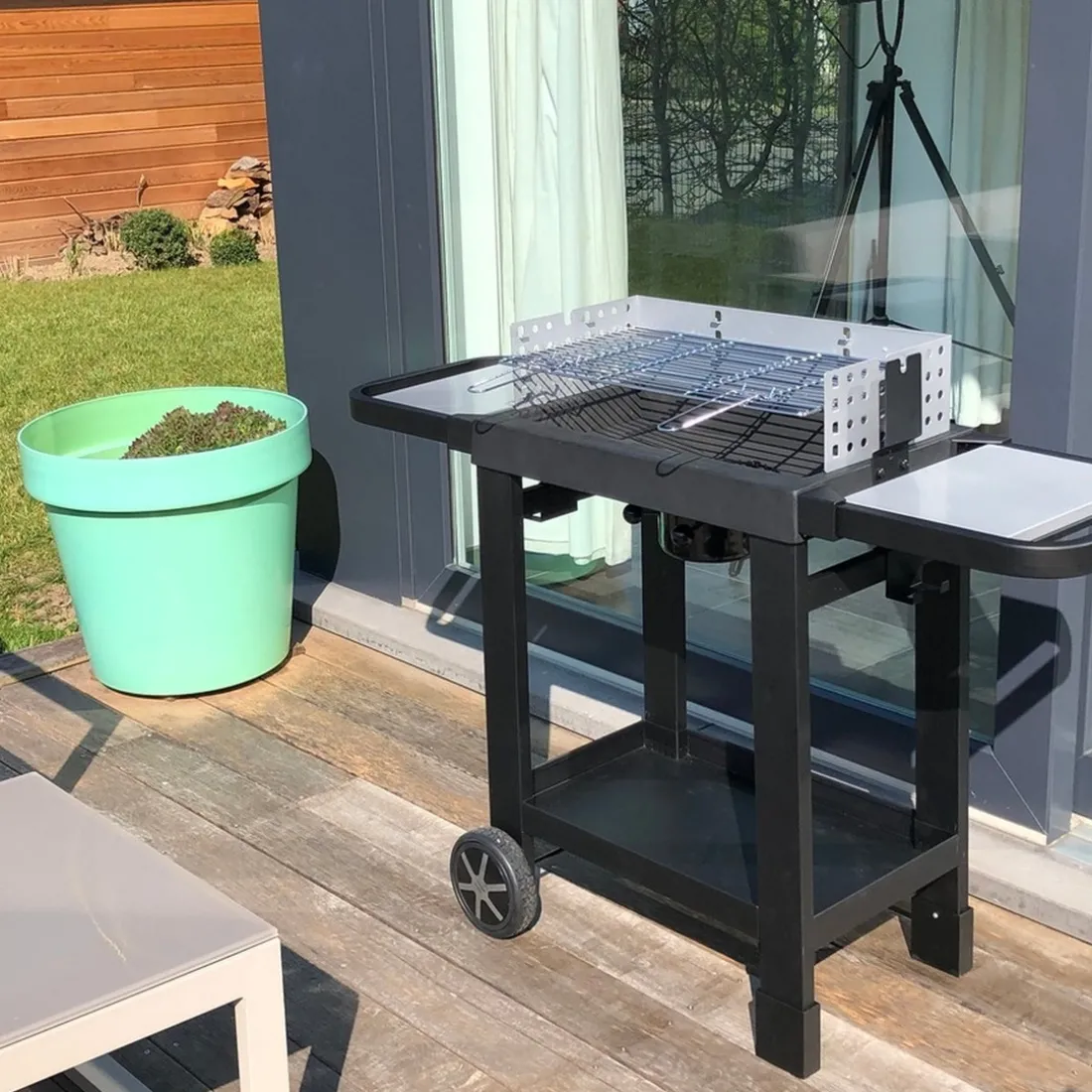 Pack barbecue charbon EASY avec Coffret 3 pièces aimantés et Moteur tournebroche électrique Broche barbecue Sac Charbon de bois et Housse Barbecue