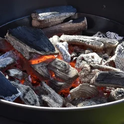 Pack barbecue charbon EASY avec Coffret 3 pièces aimantés et Moteur tournebroche électrique Broche barbecue Sac Charbon de bois et Housse Barbecue