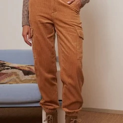 Pantalon cargo en velours cappuccino