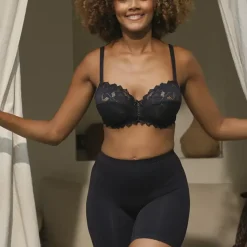 Panty sculptant anti-frottement noir