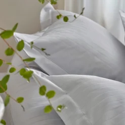 Parure Housse de Couette et 2 Taies d'oreiller DIVINE Bourdon Métal