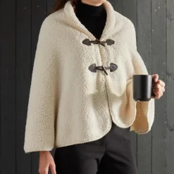 Plaid Poncho snow en Polyester 75 x 150 BIEN AU CHAUD + HORS PISTE Crème