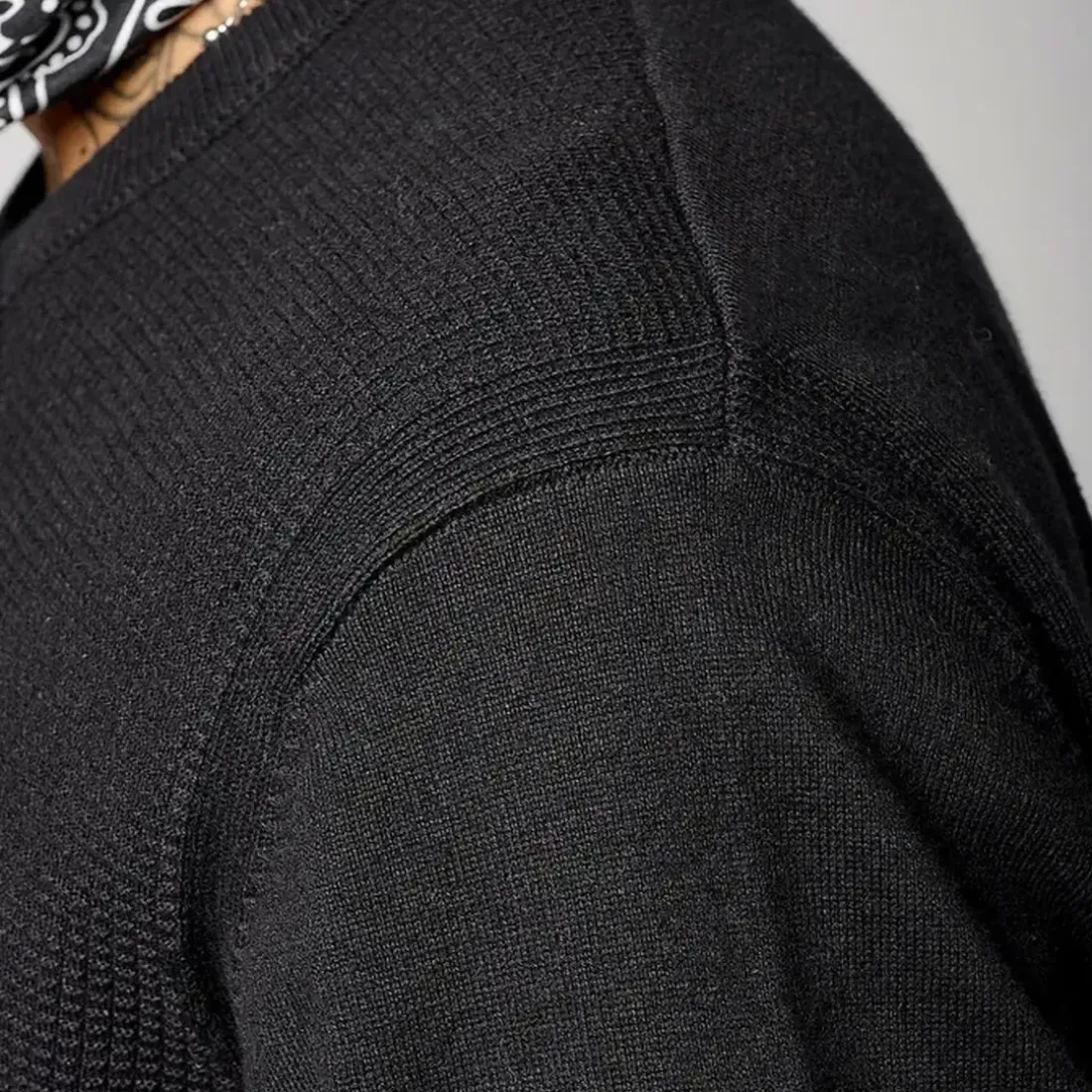 Pull en coton LEWIS Black noir