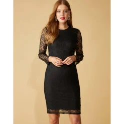 Robe de soirée en dentelle avec corsage doublé noir