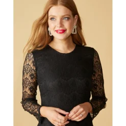 Robe de soirée en dentelle avec corsage doublé noir
