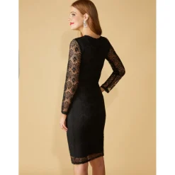 Robe de soirée en dentelle avec corsage doublé noir