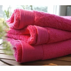 Serviette de bain uni en micro-coton 600 gr/m² - Fuchsia