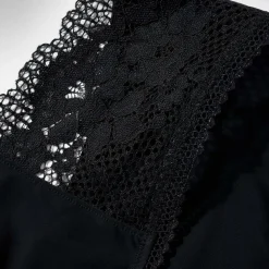 Shorty à détails en dentelle - Noir