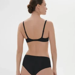 Shorty en broderie