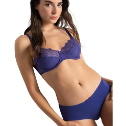 Shorty violet