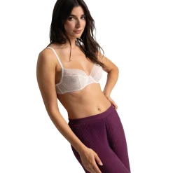 Soutien-gorge à armatures à motifs fleuris- Beige