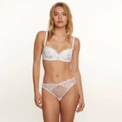 Soutien-gorge ampliforme coque moulée blanc Frenchy