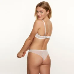 Soutien-gorge ampliforme coque moulée blanc Défilé