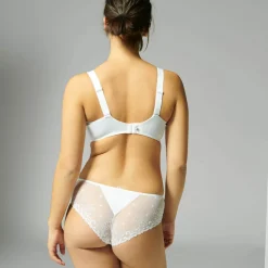 Soutien-gorge avec armatures emboitant blanc