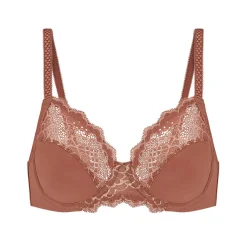 Soutien-gorge avec armatures emboîtant
