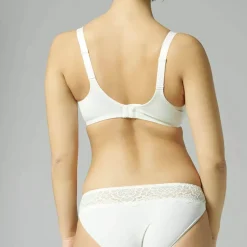 Soutien-gorge avec armatures moulé rigide naturel