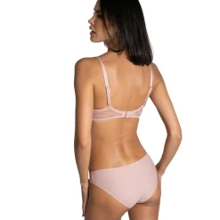 Soutien-gorge avec bonnet à mémoire de forme rose