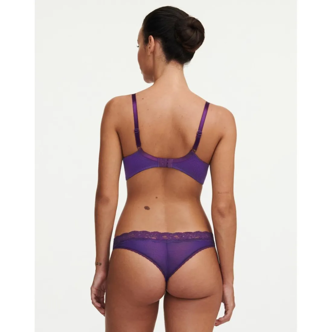 Soutien-gorge coque plongeant violet Passionata