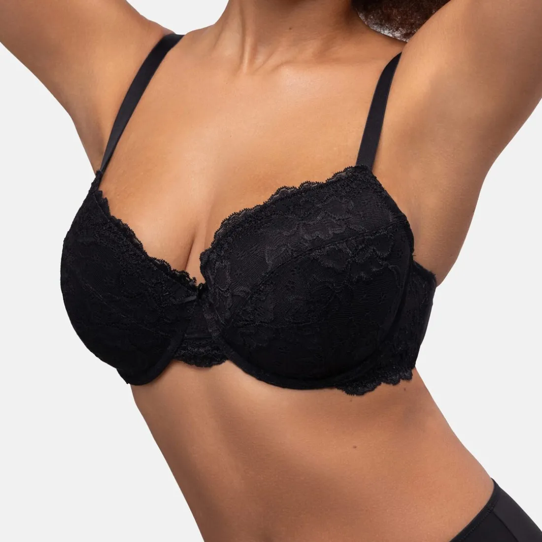 Soutien-gorge coques fines armatures