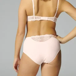Soutien-gorge corbeille