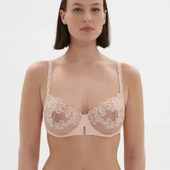 Soutien-gorge corbeille à armatures