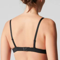 Soutien-gorge décolleté plongeant armatures noir