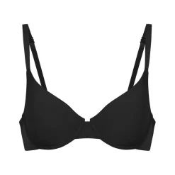 Soutien-gorge emboitant moulé armatures