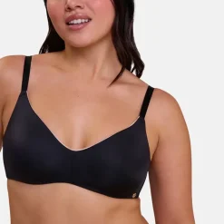 Soutien-gorge emboitant moulé sans armatures noir