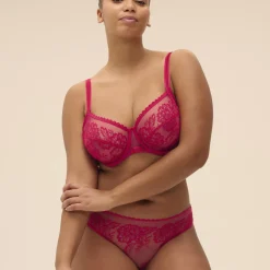 Soutien-gorge emboitant Romance - Cramberry rouge